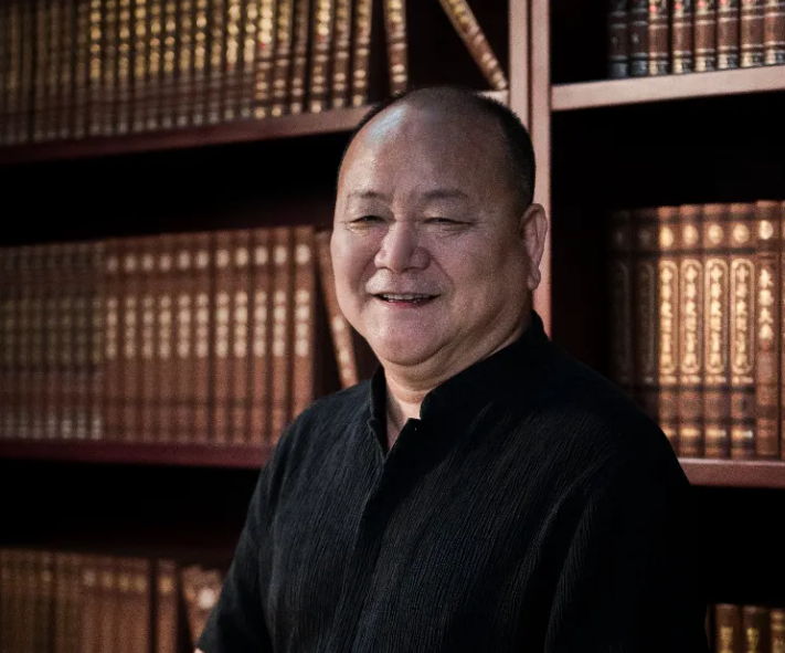 Array天下网商专访丨71岁浙商“拓荒”：年销30亿，成全球隐形巨头